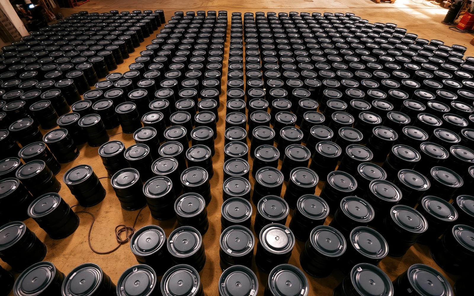 Bitumen drums storage